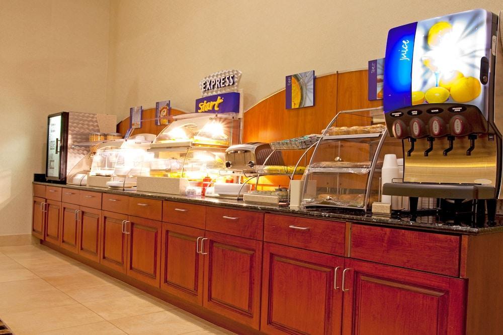Holiday Inn Express Hotel & Suites Jacksonville North-Fernandina By Ihg Юлий Екстериор снимка