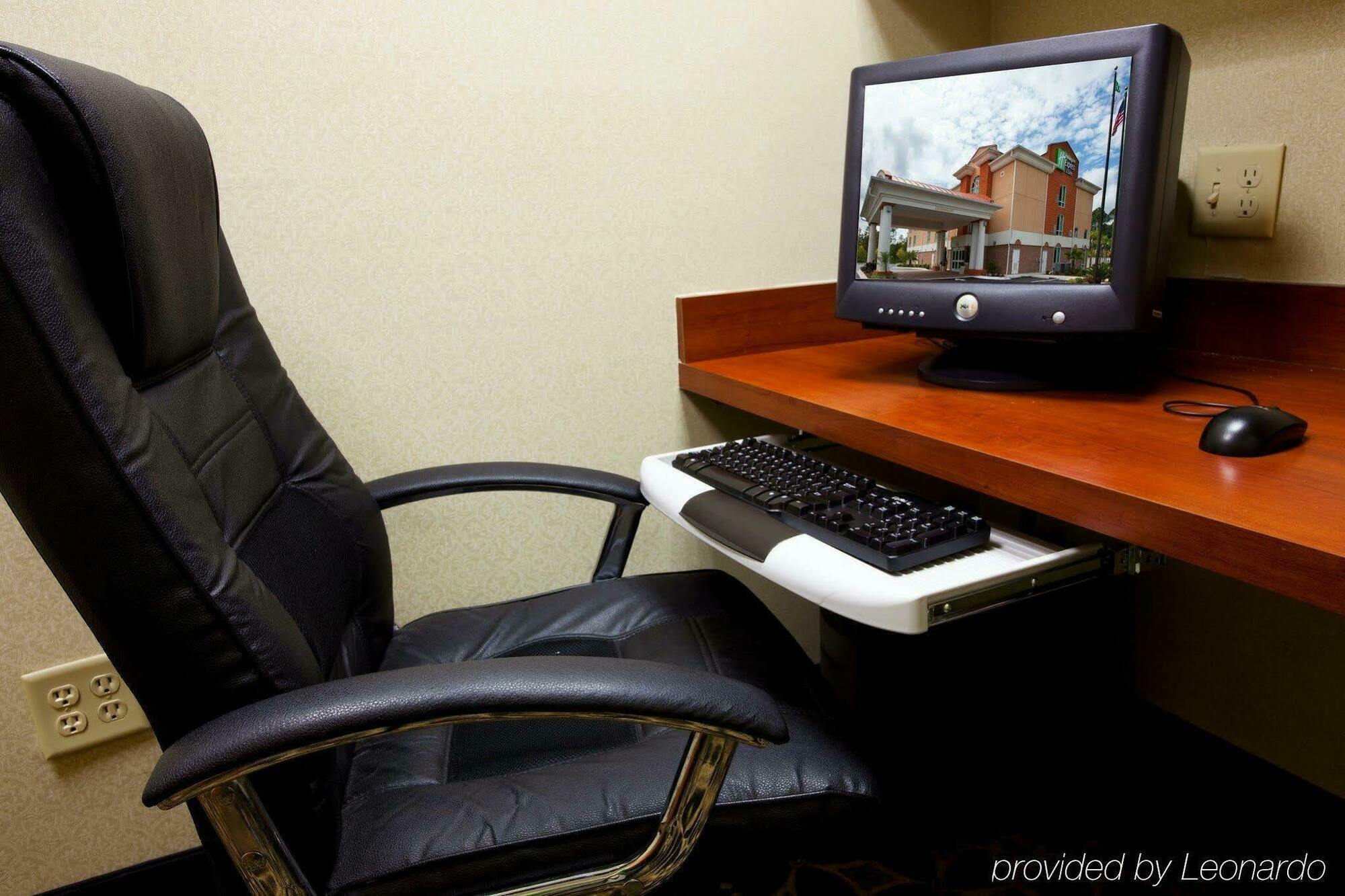 Holiday Inn Express Hotel & Suites Jacksonville North-Fernandina By Ihg Юлий Екстериор снимка